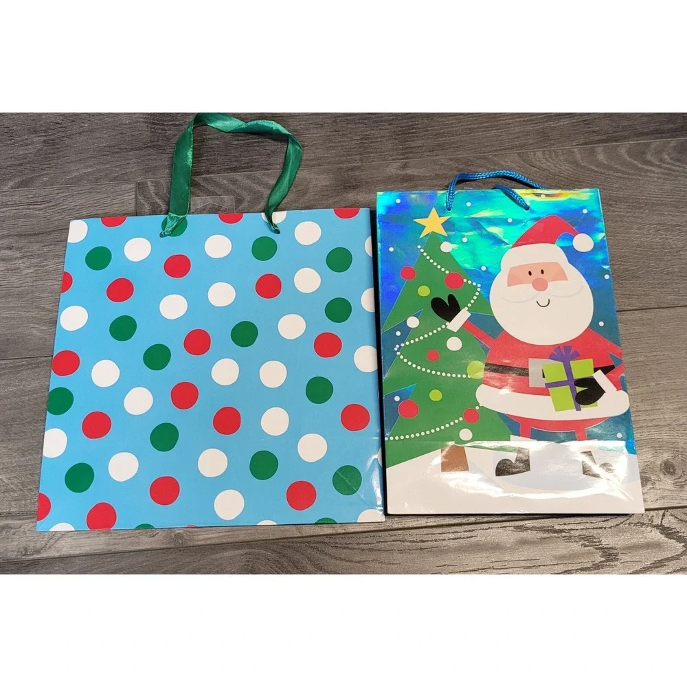 Christmas Gift Bags - Various Designs (20 gift bags)